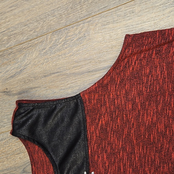 Mblm by Tess Holliday red & black rocker style hook & eye tank top, size 3X - Picture 5 of 9